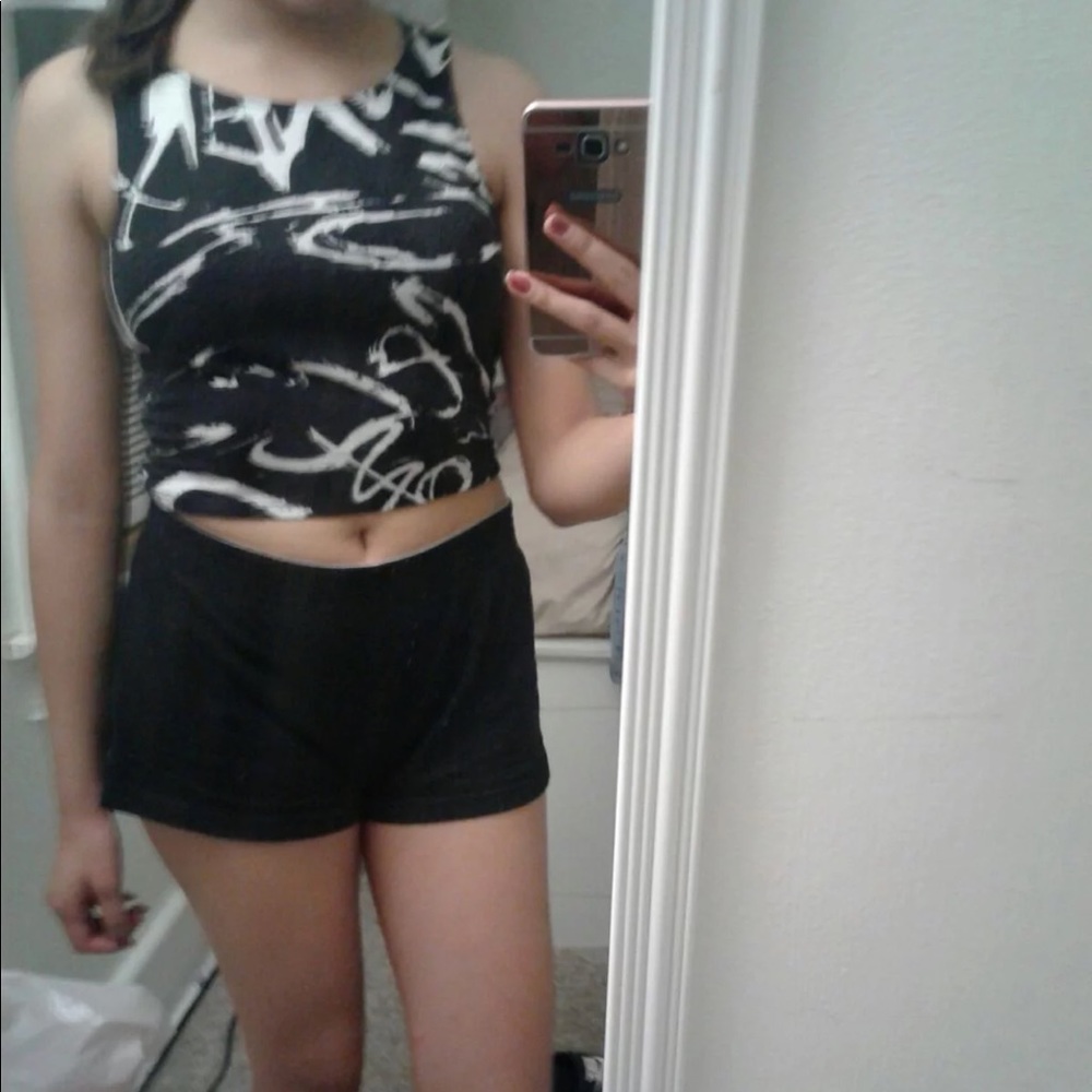 Crop top